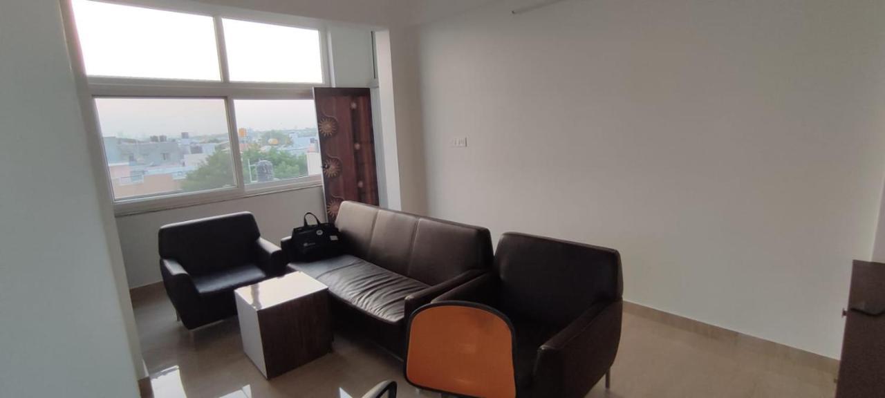 Rvr Abode -Private Rooms บังกาลอร์ ภายนอก รูปภาพ