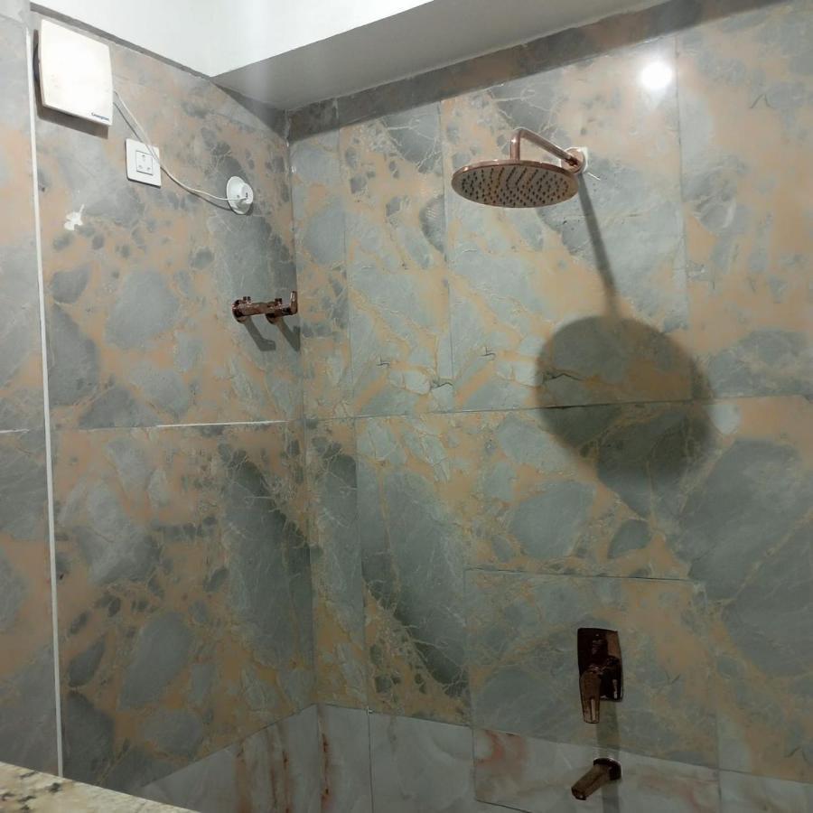 Rvr Abode -Private Rooms บังกาลอร์ ภายนอก รูปภาพ